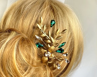 Hair piece wedding green, Gold leaf wedding hair pin with emerald crystal, Bridal hairpiece for the Bride