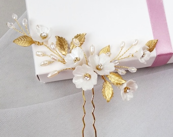 Wedding hair pin with gold leaf, white flowers and crystals, Bridal hair piece for Bride, Wedding Headpiece Bridesmaid gift  BR-116