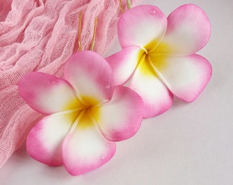 Pink plumeria hair pin Tropical flower hair piece Hawaiian hair clip Wedding Floral Headpiece Bridal hairpiece Hair Accessories Gift for her
