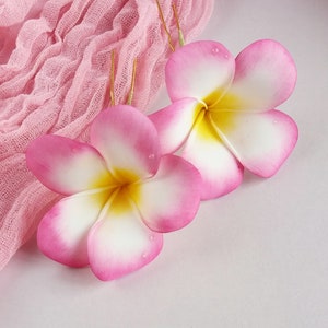 Pink plumeria hair pin Tropical flower hair piece Hawaiian hair clip Wedding Floral Headpiece Bridal hairpiece Hair Accessories Gift for her