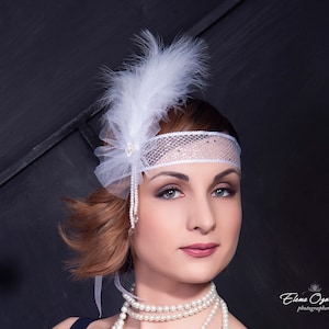 Roaring 20's Vintage Inspired 1920s tocado The Great Gatsby Silver pelo nupcial vid White feather party Flapper diadema gatsby boda