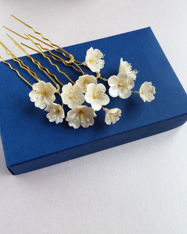 Bride Hair Piece Wedding Hair Pins Small White Flowers Etsy
