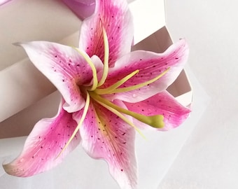 Bridal hair pin Pink lily wedding hair piece for Bride, Tropical hair flower