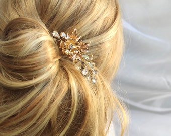 Wedding hair piece with crystals, leaf and flower, Gold bridal hair pin gold for bride, Wedding hair accessories