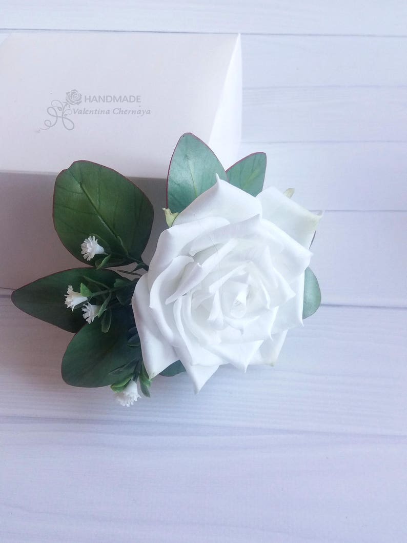 Bridal flower hair clip Wedding headpiece White rose hair comb Leaf eucalyptus hair piece Bridesmaid foral hair pins