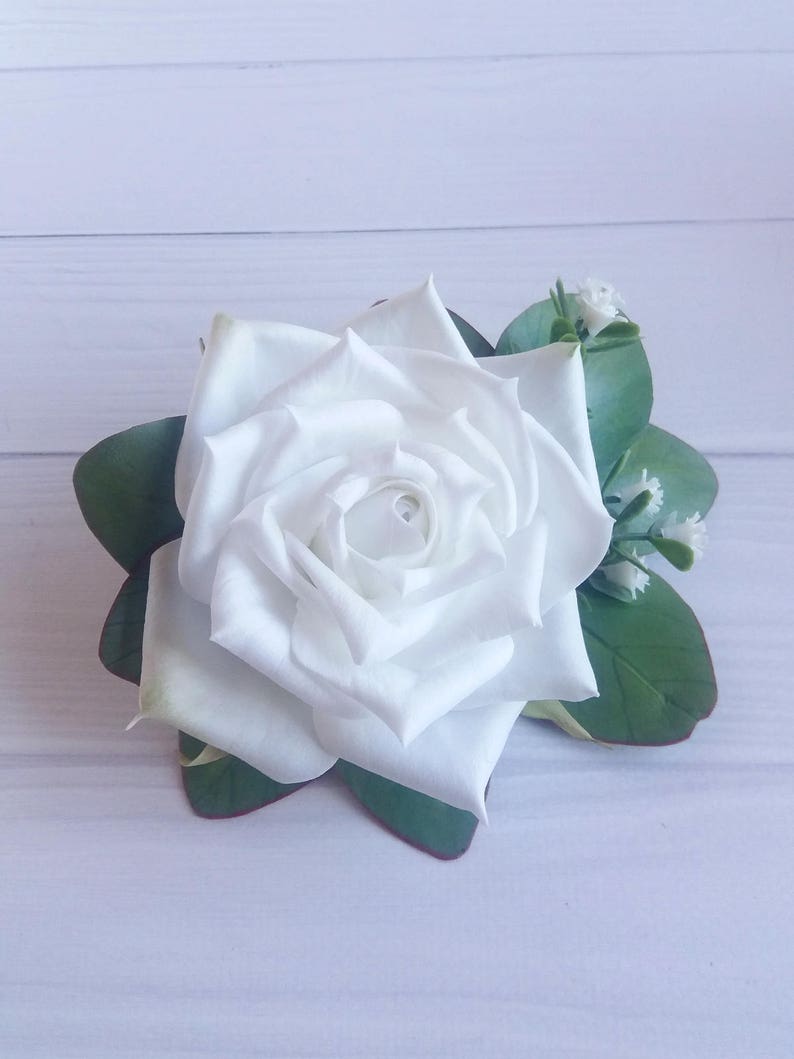 Bridal flower hair clip Wedding headpiece White rose hair comb Leaf eucalyptus hair piece Bridesmaid foral hair pins