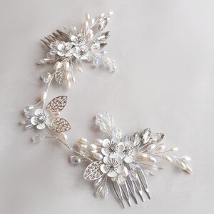 Bridal hair vine silver back, Wedding hair piece pearl hair wreaths, Hair comb crystal for bride, Flower headpiece wedding