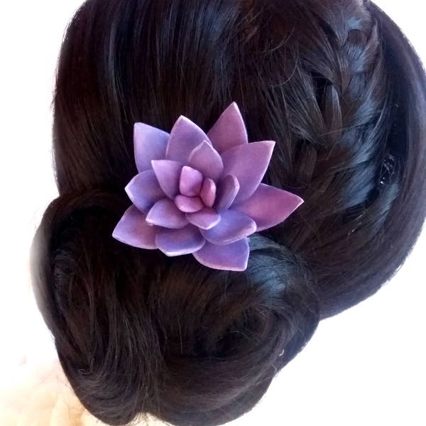 Pièce de cheveux de mariage violet Casque de mariée Épingle à cheveux succulente Peigne de mariage de plage Mariage rustique Tropical Purple fleur épingle à cheveux Bal