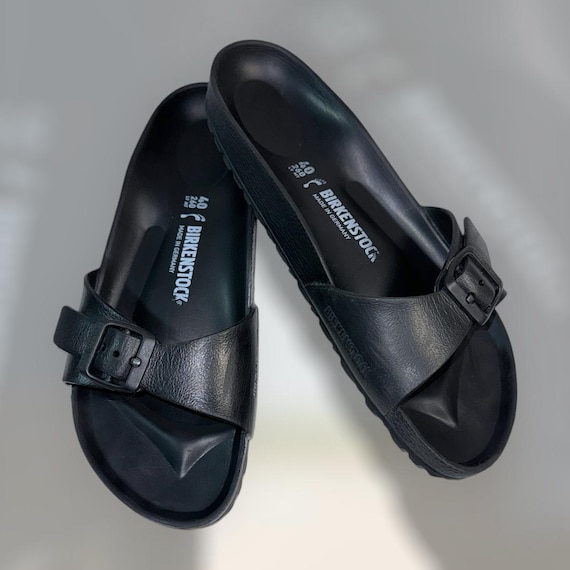 Birkenstock, Birkenstock – Black Sandals with Strap & Buckle - EU 40