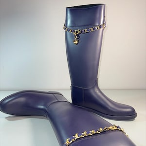 Love Moschino-regenlaarzen - paars, maat 39 EU (8 dameskleding VK / 6 dames VK) - als nieuw