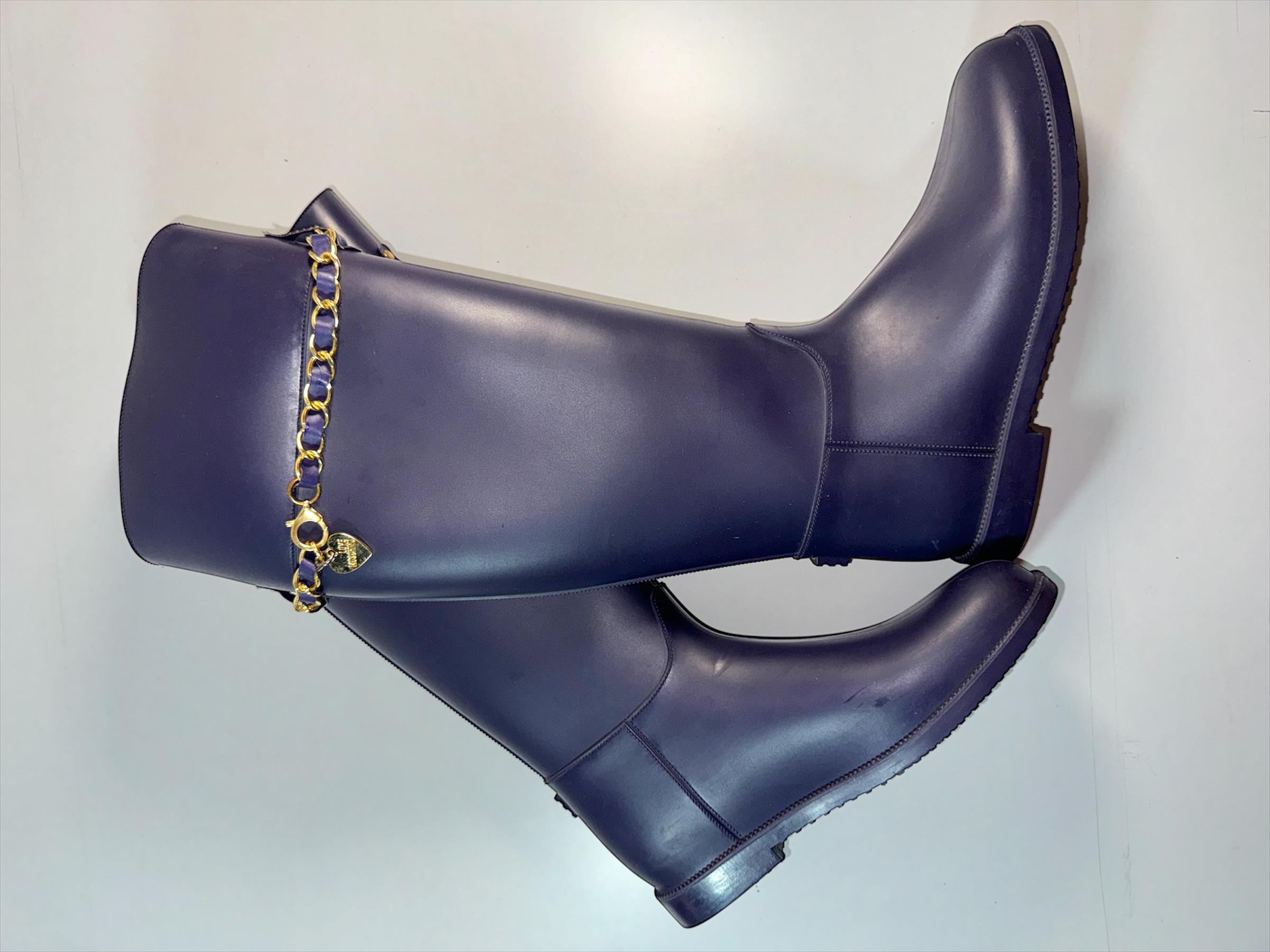 Love Moschino Rain Boots - Purple, Size 39 EU (US Women's 8