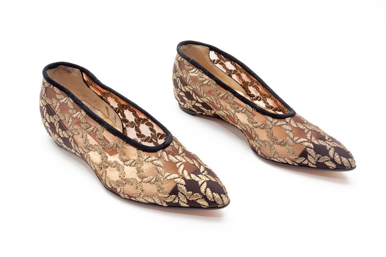 Walter Steiger Vintage Gold Chain Mesh Embroidery on Hidden Wedge Pointed Toe Flats \u2022\u00a0Size 5.5