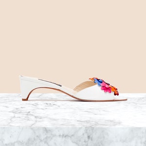 Sandales à fleurs en cuir vintage Zalo • Taille 10,5