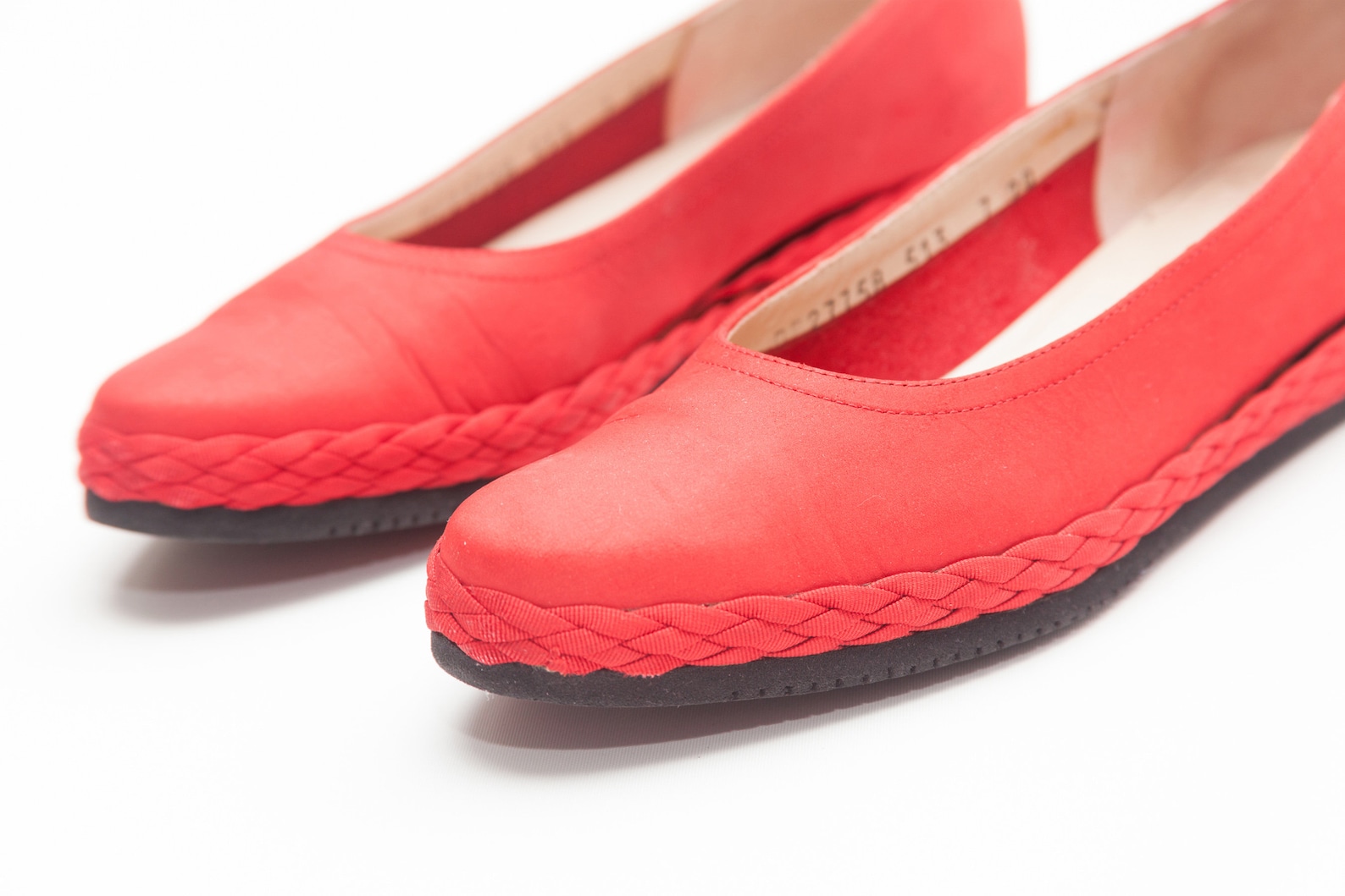 salvatore ferragamo • vintage shoes • braided espadrille ballet flats • red vtg flats • vtg ferragamo shoes made in italy • size
