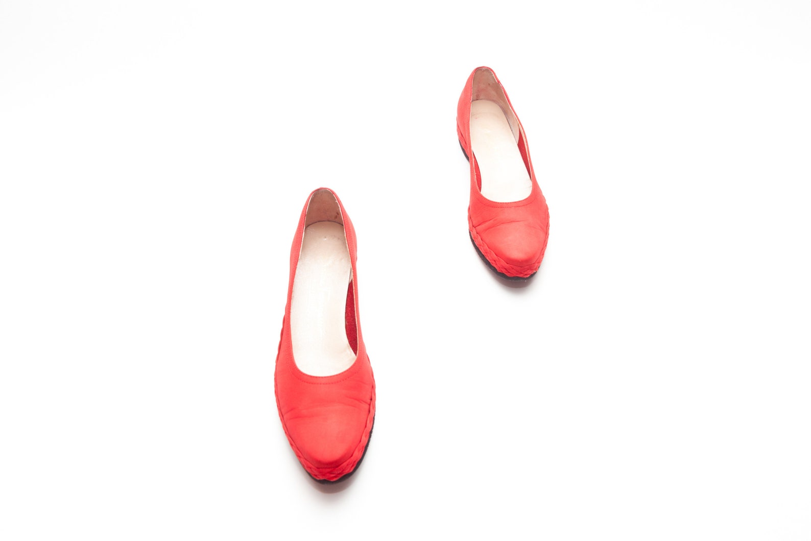 salvatore ferragamo • vintage shoes • braided espadrille ballet flats • red vtg flats • vtg ferragamo shoes made in italy • size