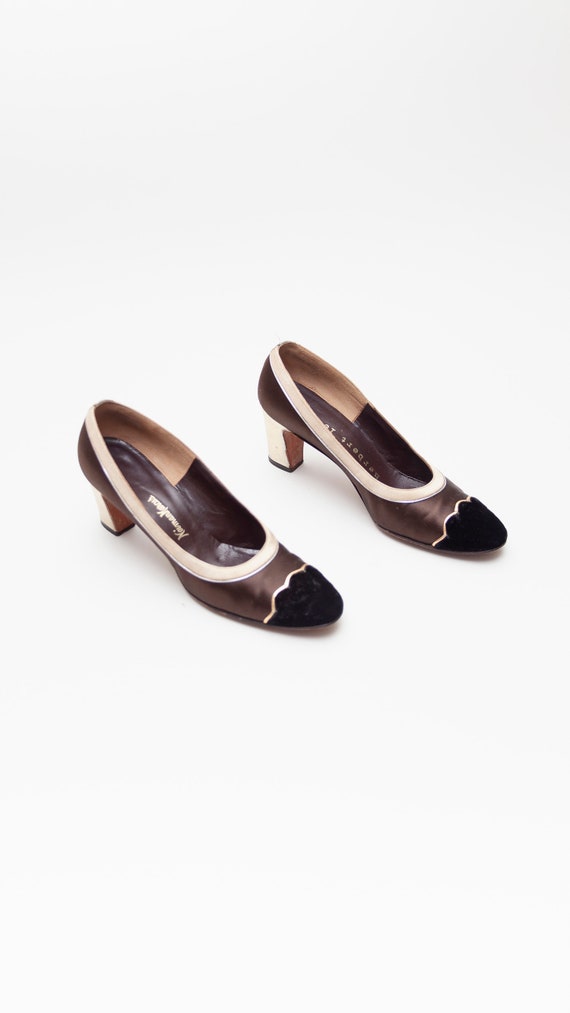 Herbert Levine Vintage Block Heel Pumps • Size 7 Gem