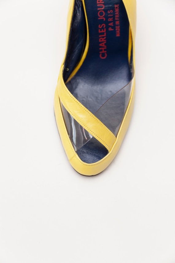 Charles Jourdan Vintage Yellow Leather Heels • Si… - image 2