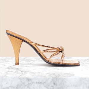 Bruno Magli Vintage Sandals • Size 6.5