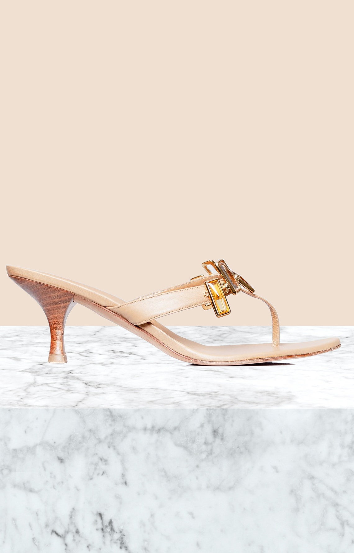 stuart weitzman brigida 50 thong sandals
