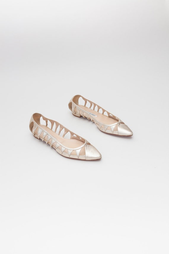 Vintage Manolo Blahnik Flats - image 6