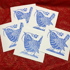 Cartes troglodytes faites et imprimées à la main, tampon en caoutchouc découpé sur lino, lot de 5 par Tabitha McBain, style Delft.