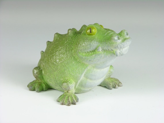 ブロンズ製のワニの置物、ブロンズ製のワニの彫刻。 - Etsy 日本