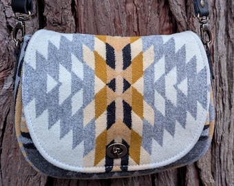 Bolso bandolera estilo alforja de inspiración western / Bolso bandolera de lana premium / Correa ajustable