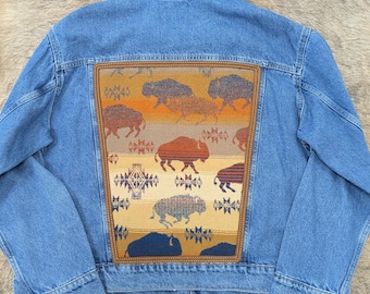 Chaqueta vaquera adornada con lana, denim del suroeste