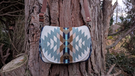 Western-Inspired Saddlebag Purse | Premium Wool Crossbody Bag | Adjustable Strap
