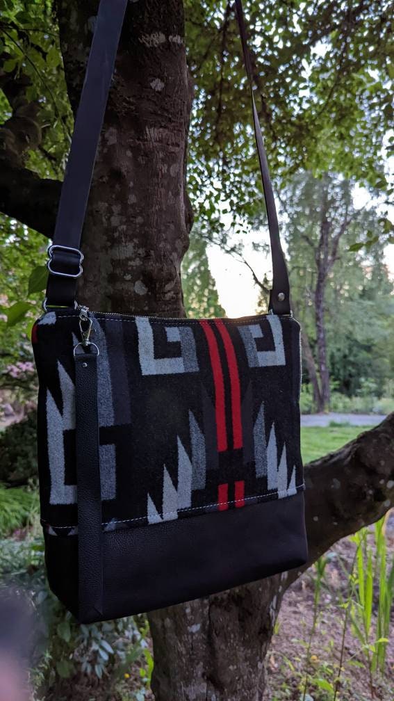 Southwestern handbags purses store