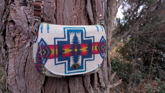 Western-Inspired Saddlebag Purse | Premium Wool Crossbody Bag | Adjustable Strap
