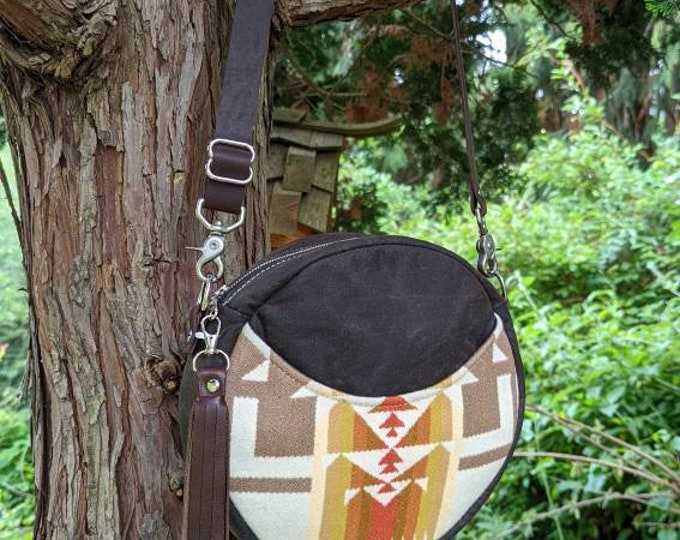 Canteen style purse, made with Pendleton wool®, waxed canvas bag, Round purse, Circle purse