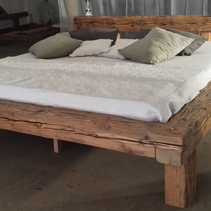 Bauholz Bett Schwebend Mit Geradem Kopfteil Recycelt Etsy