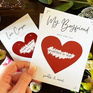 Cupón de regalo personalizado para rascar con mensaje sorpresa. Perfecto para parejas en San Valentín, aniversarios o cumpleaños.