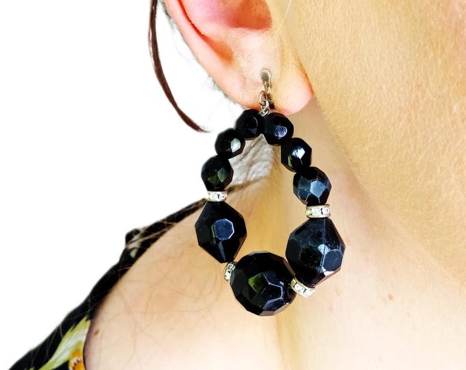 Créoles Boucles d'Oreilles Clips Cerceaux Lucite Noire Vintage 60s - Facettée & Strass - Style Mod - Circa 1965-1968