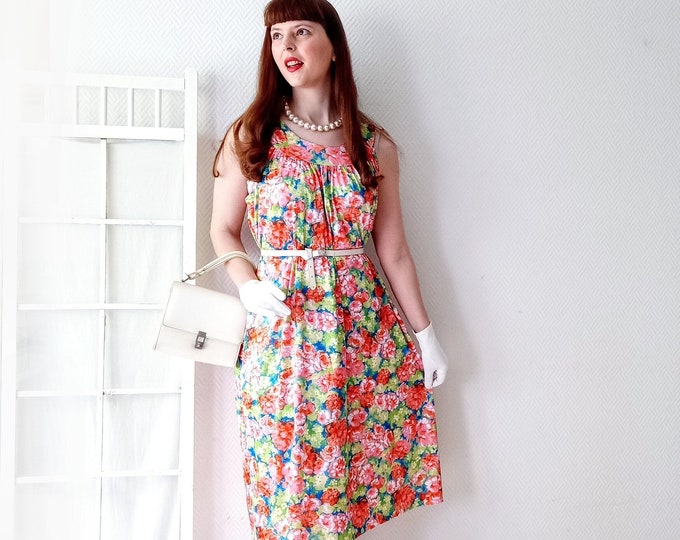 PLUS SIZE tank top dress vintage 80s floral // Vintage 1980's floral pinafore tank plus size dress