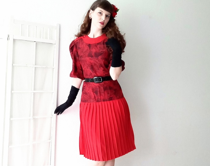 Vintage dress 1980's low waist red pleated style 40s// Vintage 1980's does 40's red drop waist pleated dress