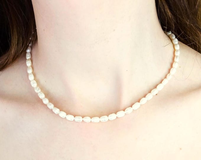 Beaded necklace classic choker vintage rice grains 80s retro pinup gift woman mother’s day nostalgic