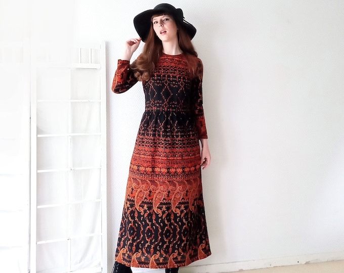 Vintage 70s long dress T36/38 paisley hippie patterns // Vintage 1970's S/M hippy paisley print maxi dress