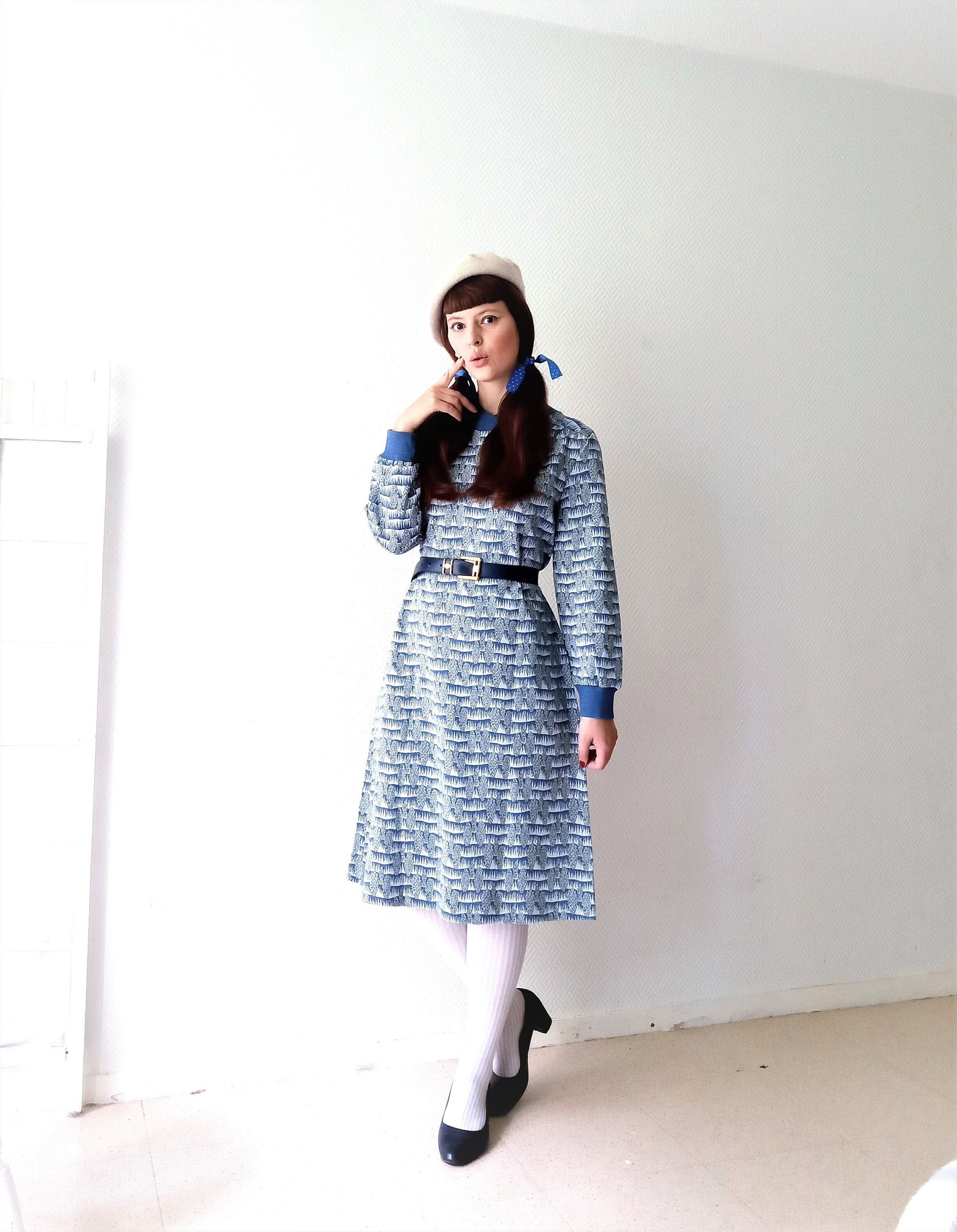 Vintage sweater dress 1980's abstract 