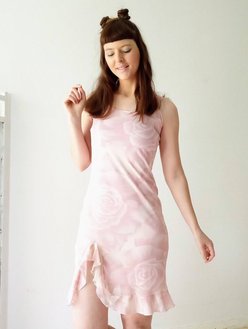 90s babydoll candy pink floral strap dress //90s pink candy babydoll