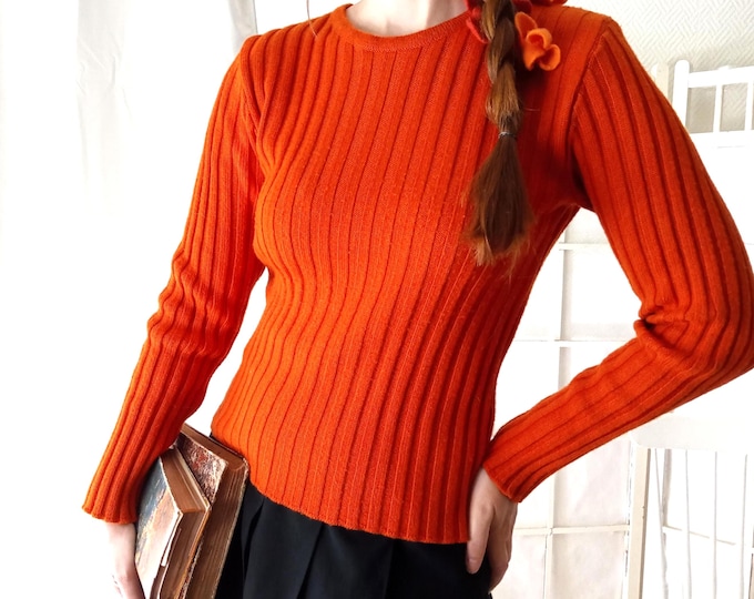 Pull orange vintage 90s maille côtelée style 70s bohème, tricot laine avec fleurs appliquées en relief, Bréal, taille S M (36 38)