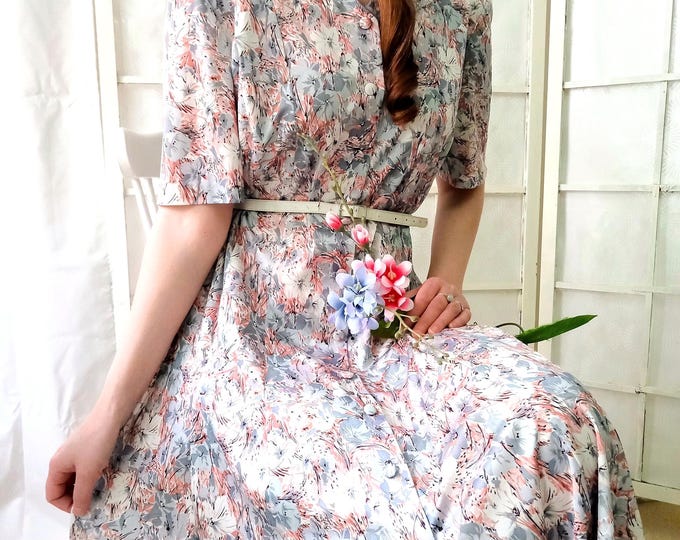 Robe Midi Vintage Années 70 à Fleurs Gris et Rose – Style Rétro Années 40 Élégante – Grande Taille 3XL/4XL (46/48)
