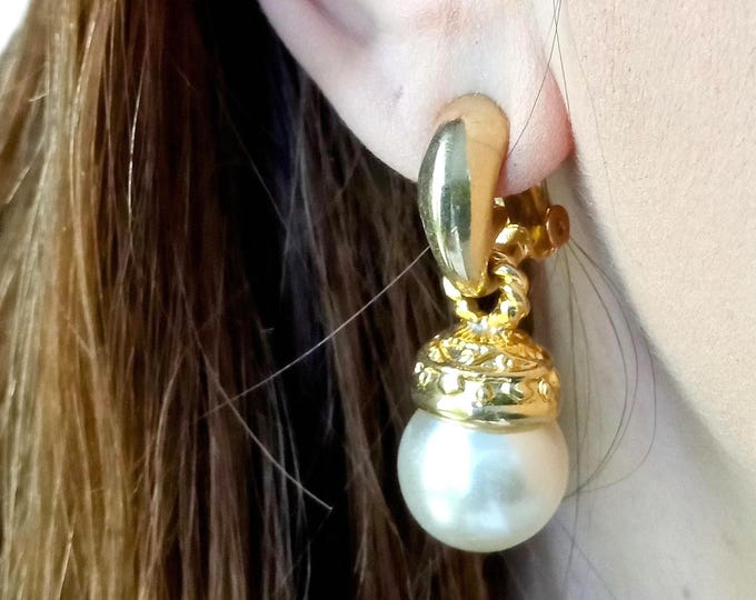 Boucles d’Oreilles Vintage Années 80 Dorées & Perle Nacrée – Clips Rétro Chic – Bijoux Vintage Élégants