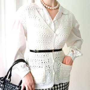 Ärmlös virkad väst Plusstorlek Vit stickad vintage 70-tals – Boho Hippie kofta | Handgjord boho virkad väst 70-tals Plusstorlek