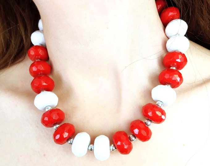 Retro Pearl Necklace - Red & White - 1950s Pin-up Rockabilly Style