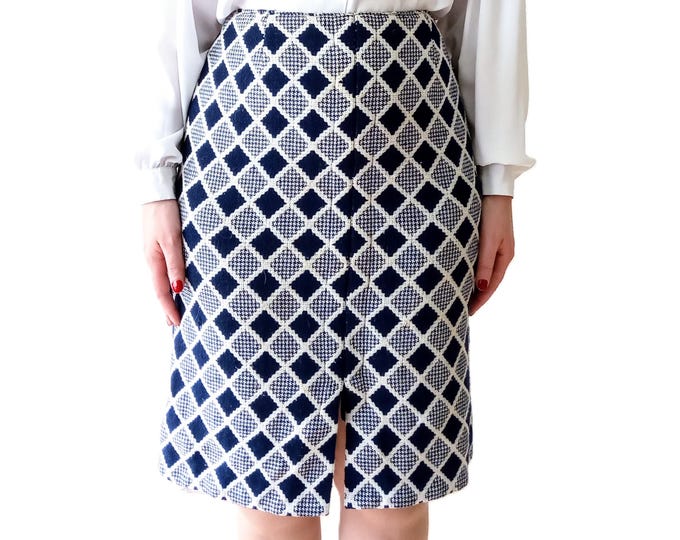 1960s Vintage Wool Skirt – Fitted Pencil Skirt with Geometric Diamond Print – Yéyé Pin-up Fashion – Size M