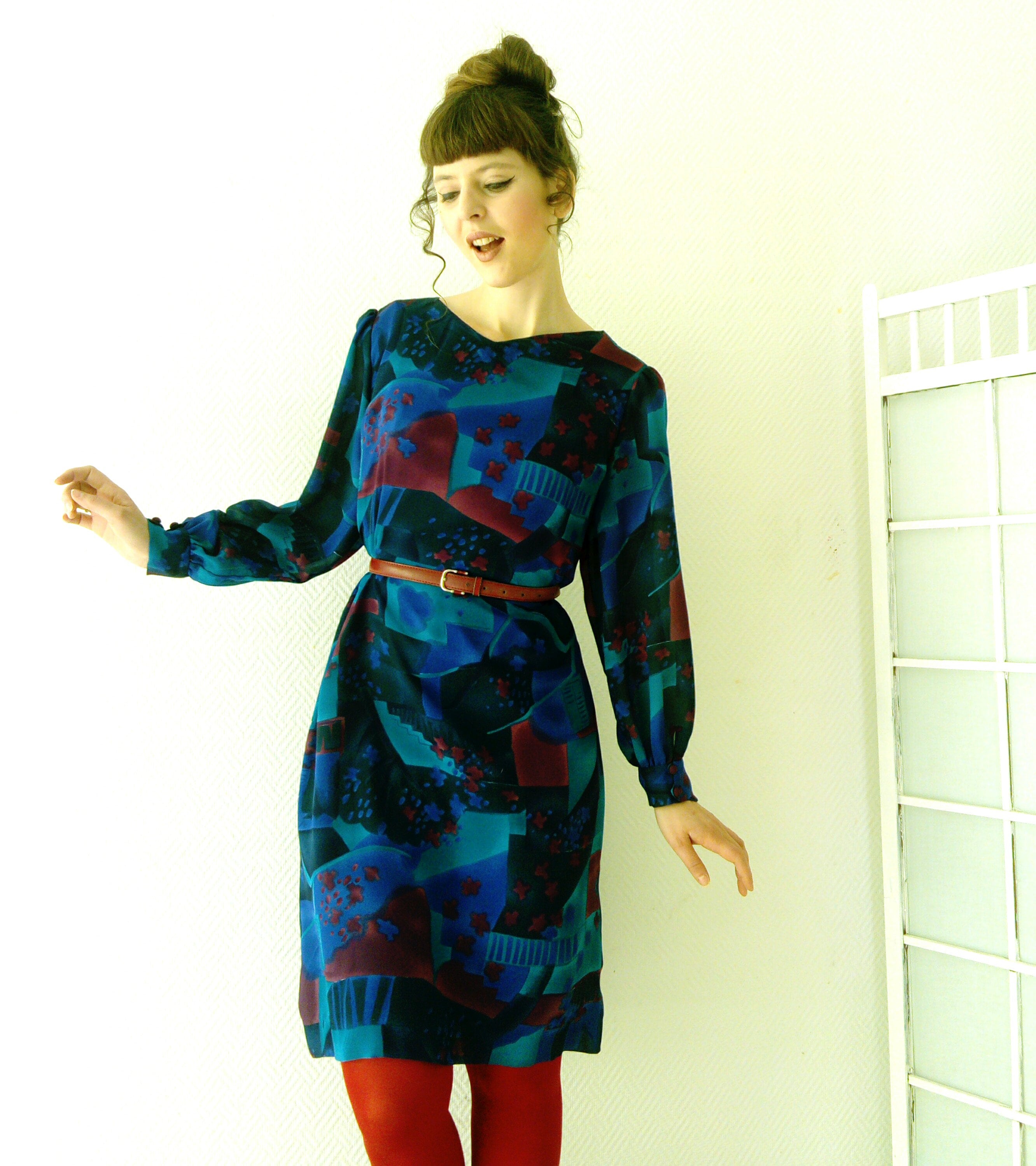 Blue psychedelic dress 70s style's / 70's style blue plsychedelic dress