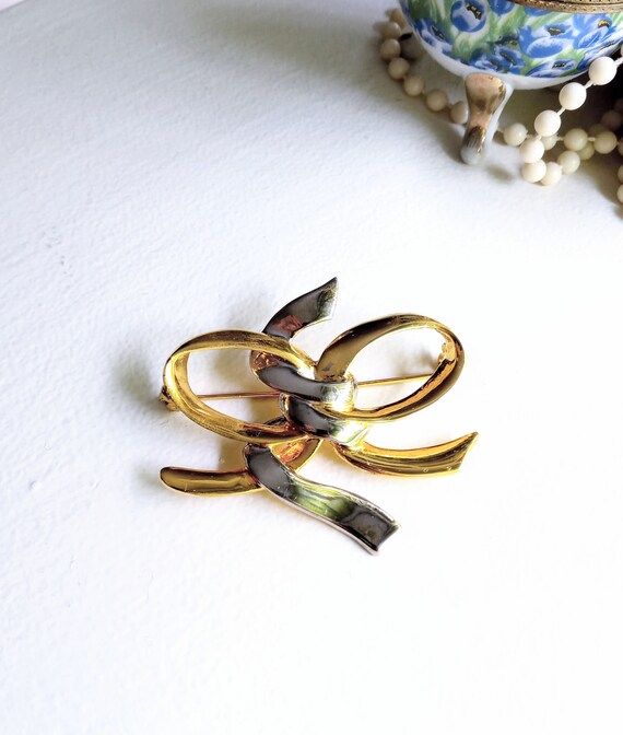 Vintage 80s brooch 40s style intertwined knot //V… - image 8