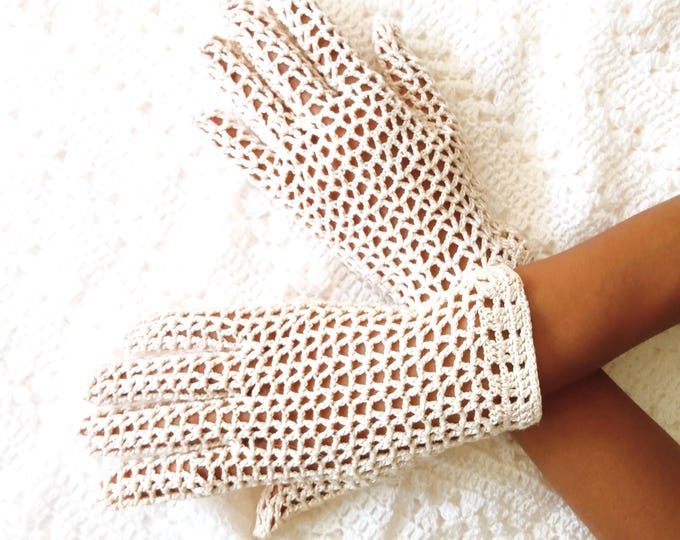 Gants courts vintage 1930s-1940s en crochet écru fait main